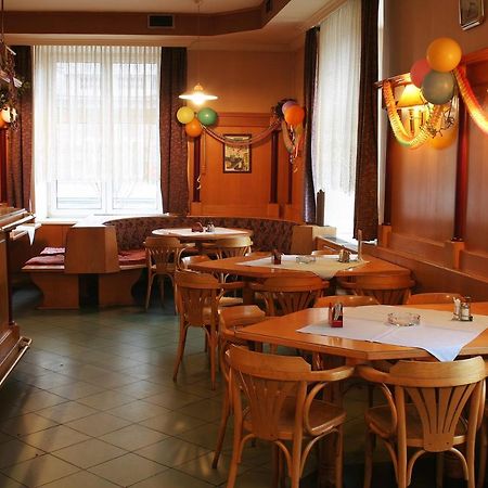 Corner Hotel U Divadla*** - Znojmo Dış mekan fotoğraf